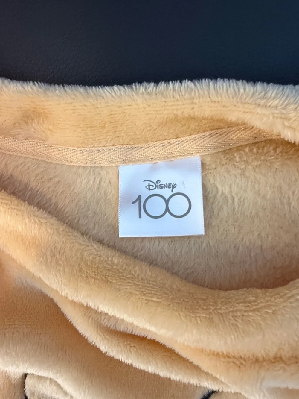 Disney Yellow Winnie the Pooh "Hunny" Plush Pajama Top size small - Picture 8 of 11